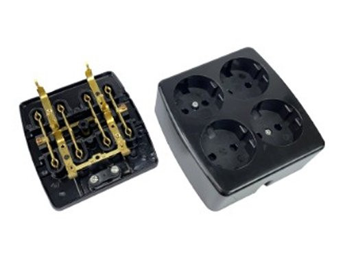 Tafelcontactdoos RA 4V vierkant zwart