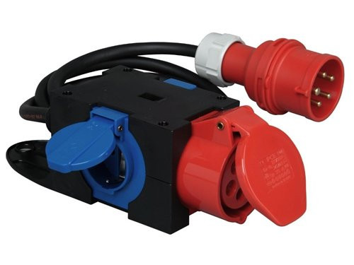 Foto van CEE verdeelblok 5P/16A/400V naar 1xCEE + 2xWCD CEE verdeelblok 5P/16A/400V naar 1xCEE + 2xWCD