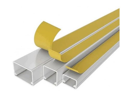 Foto van Leidinglijst 20x10mm WIT met deksel 2m + tape Leidinglijst 20x10mm WIT met deksel 2m + tape